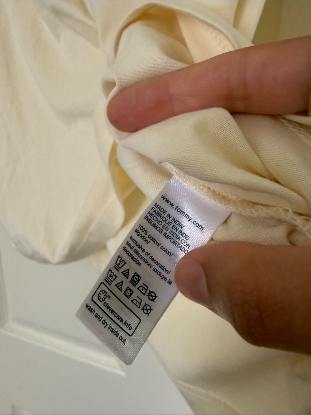 Tommy Hilfiger Cream 'Hilfiger New York' Oversized Short Sleeve Shirt - Picture 9 of 9